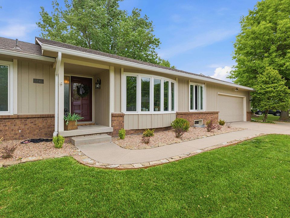 1st image of 2245 N Longwood Cir