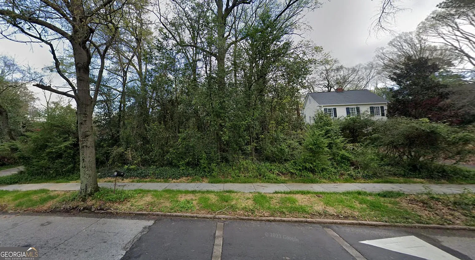 627 Ridgecrest Rd photo 1