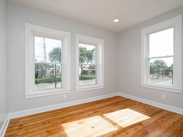 3400 University Ave SE — Photo 10