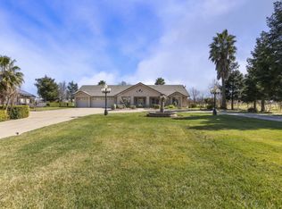 10200 E Collier Rd, Acampo, CA 95220