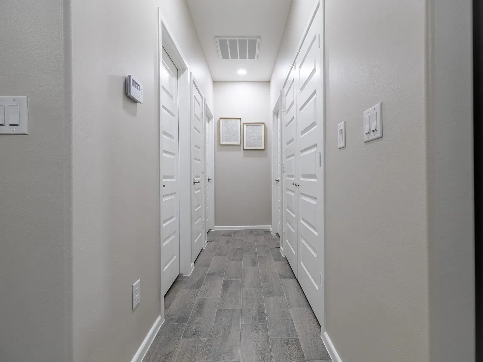 2 bed, 1050 sqft, $1,000 — Photo 2