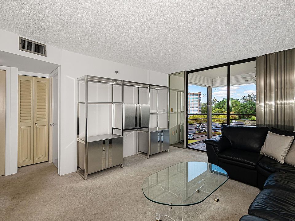 1st image of 1000 Saint Charles Place #421