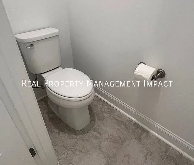 616 Market Grove Dr #100 — Photo 35