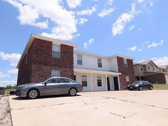 3rd image of 139 Ryan Cir Unit C