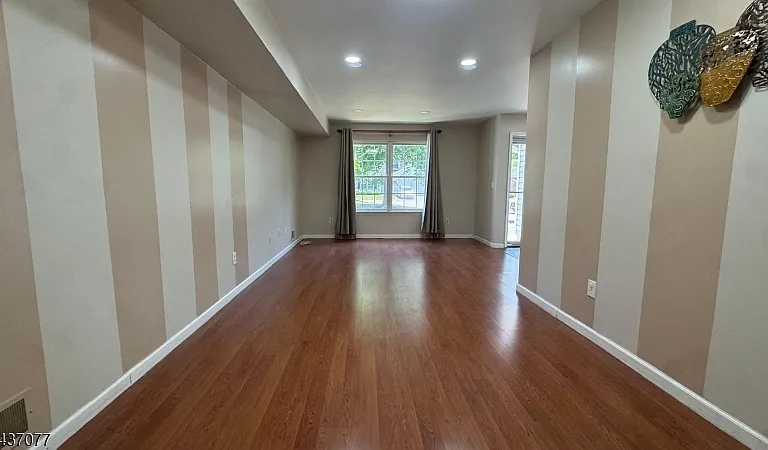 371 Hawkshead Way — Photo 6