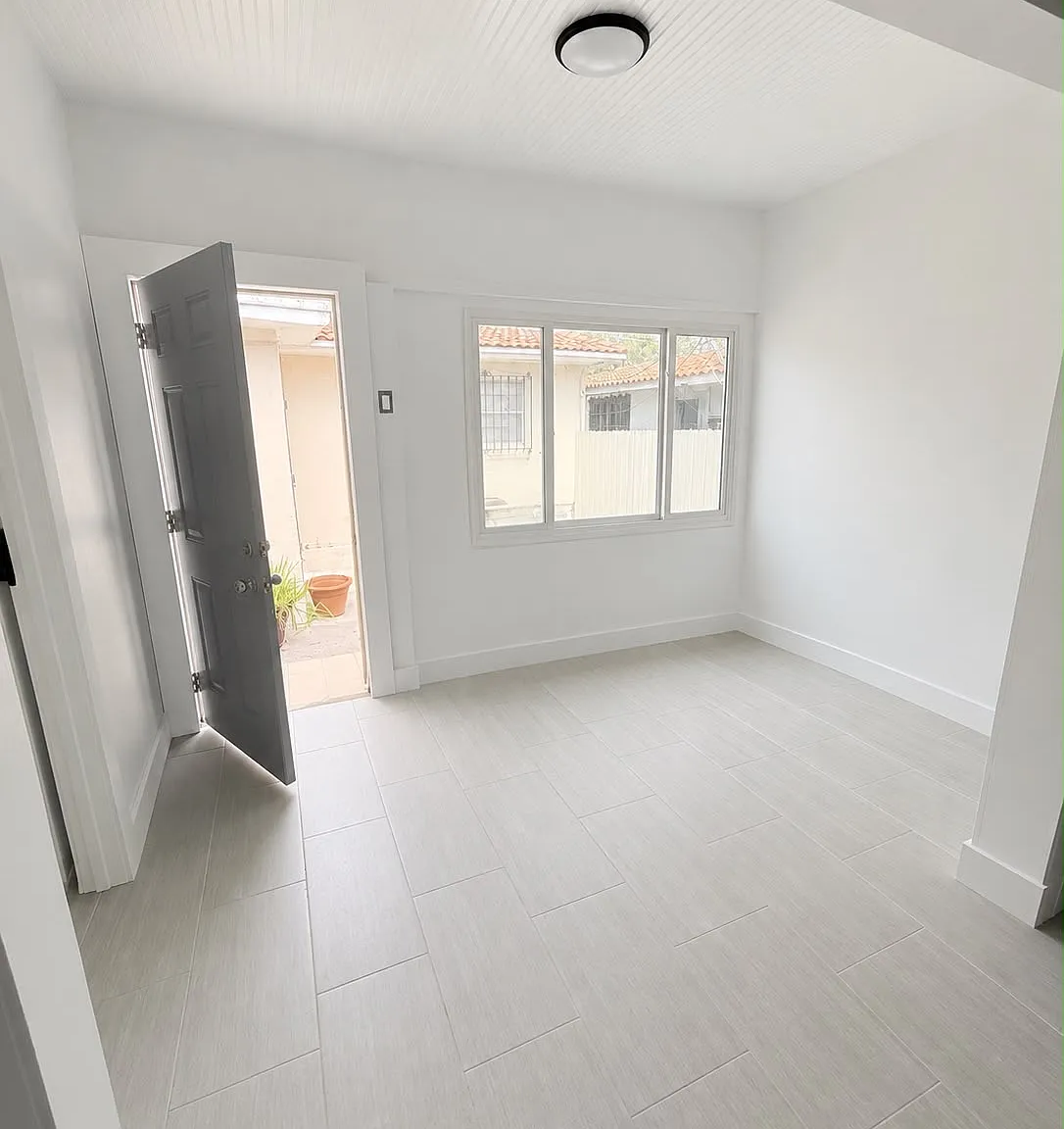 2 bed, 757 sqft, $2,400 — Photo 4