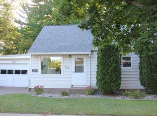 924 S 13th Ave, Wausau, WI 54401