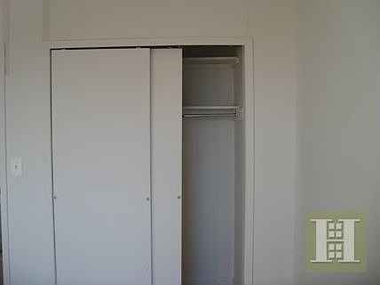 4th image of 300 Mercer St APT 31K