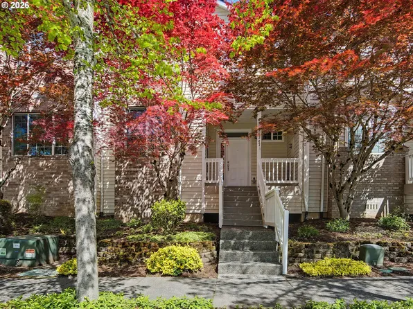 14447 SE Oregon Trail Dr, Clackamas, OR 97015