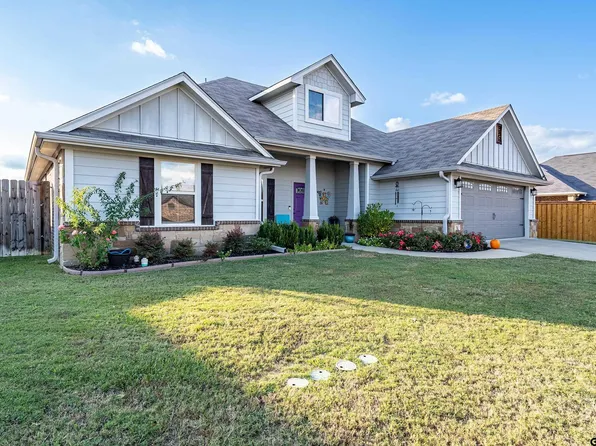 706 Reno Dr, Chandler, TX 75758