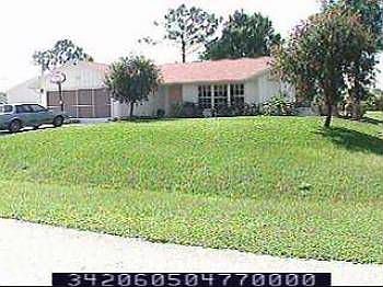 1st image of 484 SW Dahled Ave