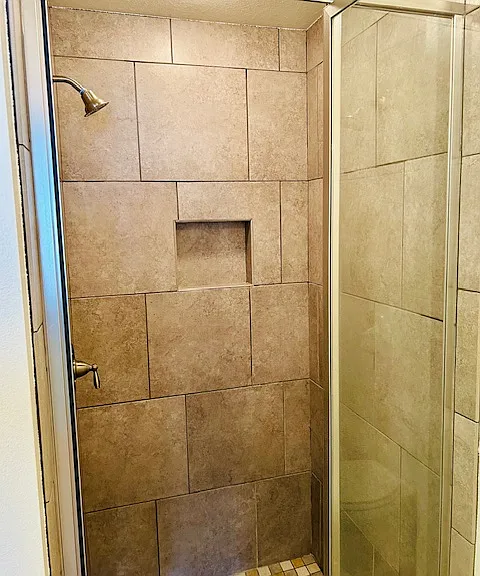 20 E Shady Oaks Ln #D — Photo 15