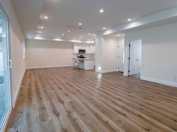 4th image of 11607 Aldea Ave
