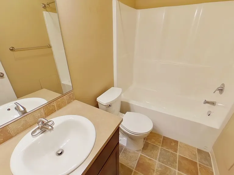 Hilyard Townhomes — Photo 15