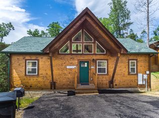 1124 Greenbriar Village Ln, Gatlinburg, TN 37738