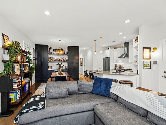 2nd image of 3140 N Elston Ave #2S