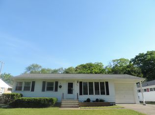1146 Hampden Rd, Muskegon, MI 49441