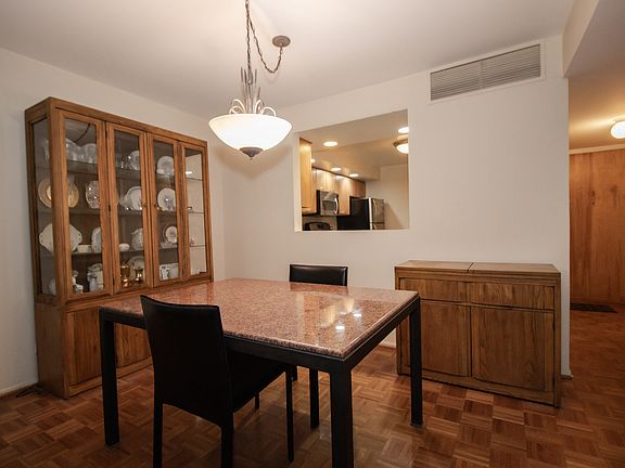 5th image of 235 Marengo Ave APT 3B