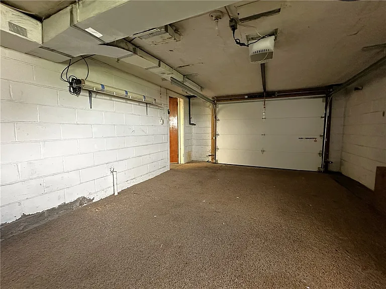 220 Humphrey Rd — Photo 13