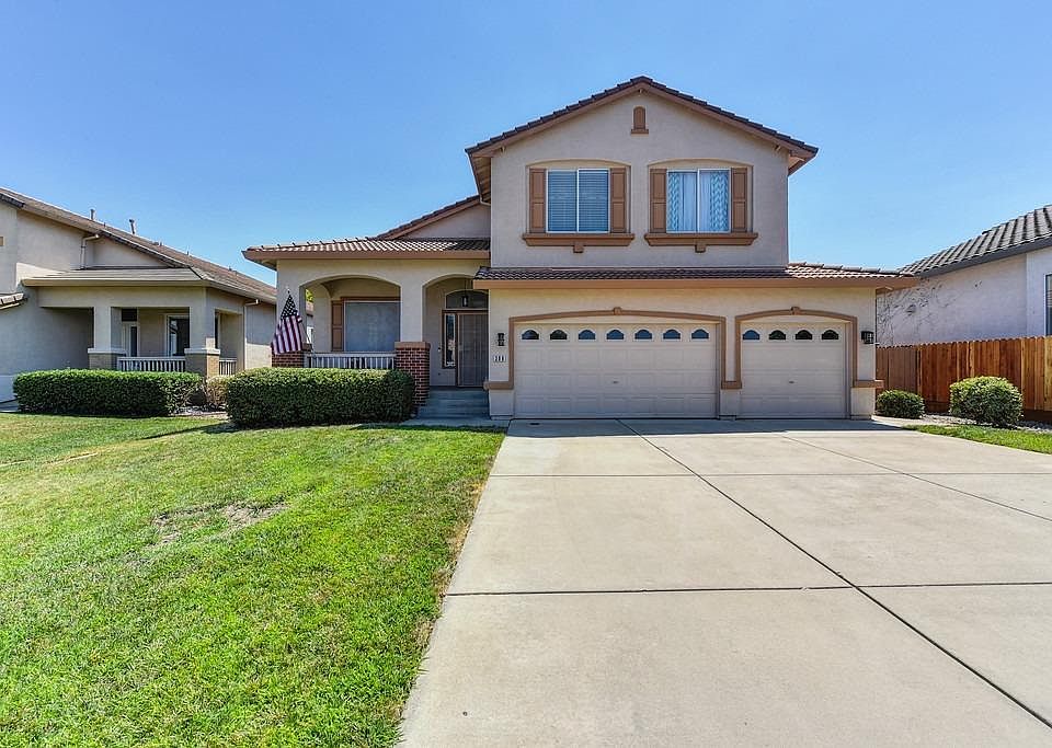 1st image of 300 Debenham Ct
