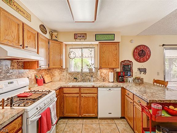 2nd image of 360 Preston Dr