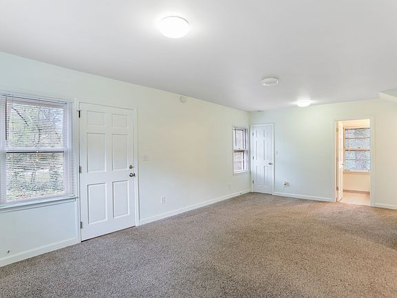 5th image of 2542 Melinda Dr Unit B