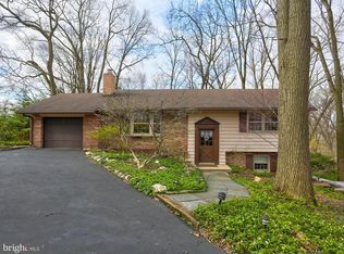 3074 Lyndana Dr, Lancaster, PA 17601