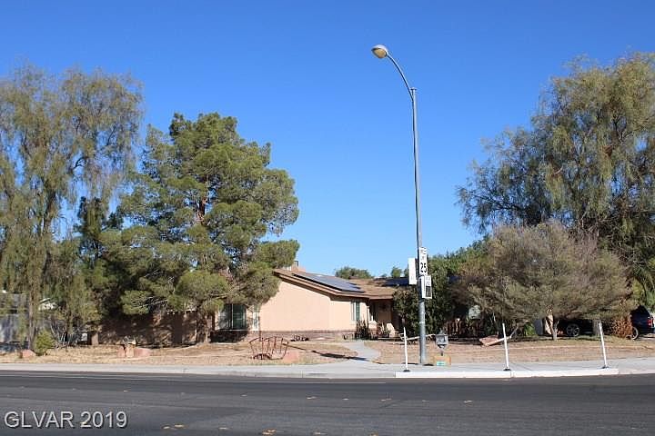 1st image of 4500 Valley Dr