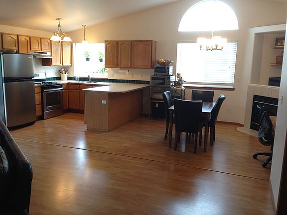 4th image of 8836 Natooka Ct SE