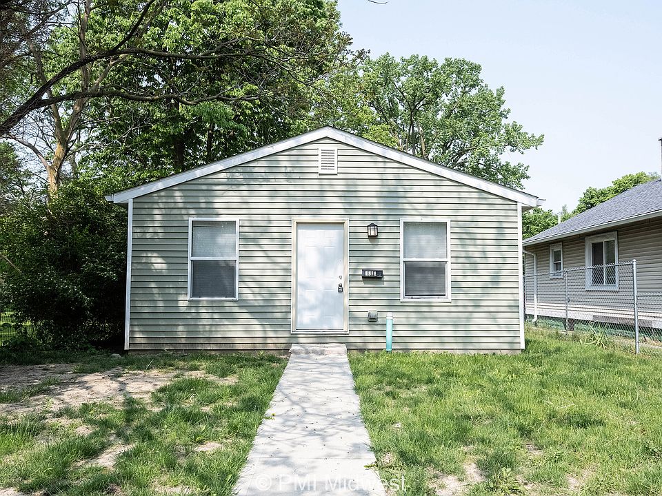 1st image of 2814 N Chester Ave