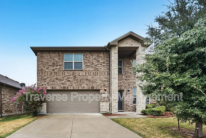 4 bed, 3.5 bath, 2609 sqft, $2,695 — Photo 1