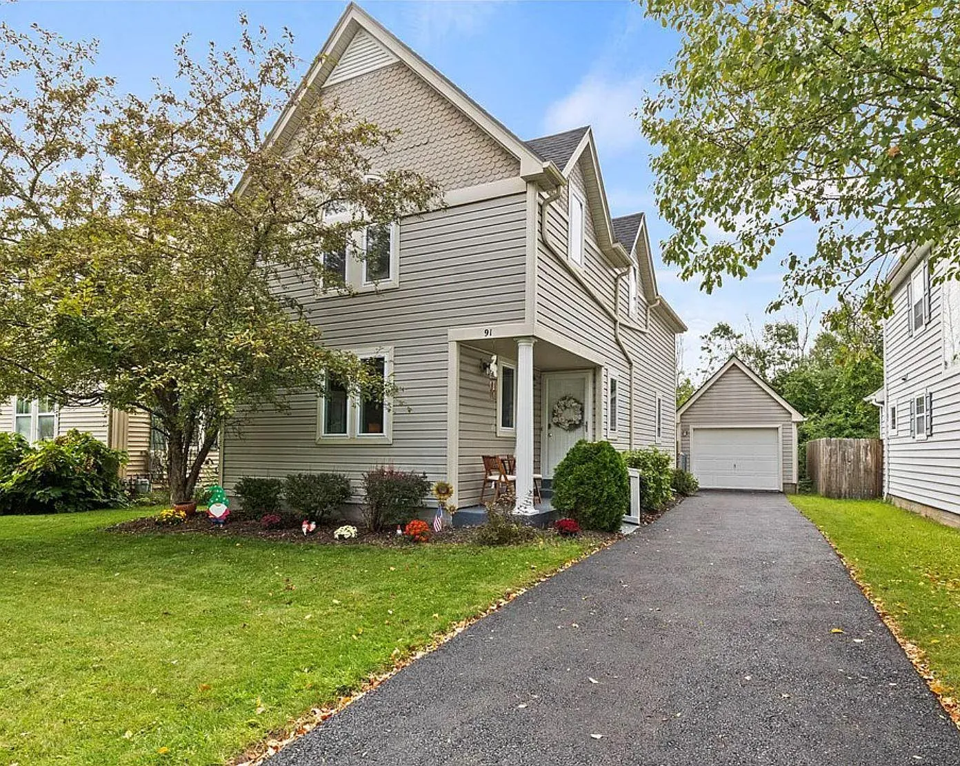 91 Schilling Ln — Photo 1