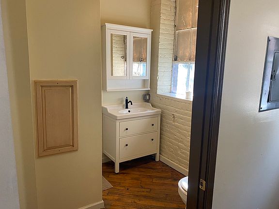 4th image of 1501 Kemper St #330