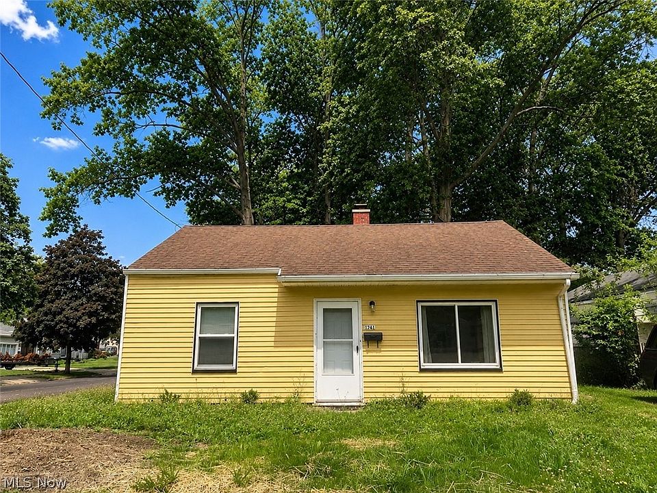 1st image of 1294 Inman St