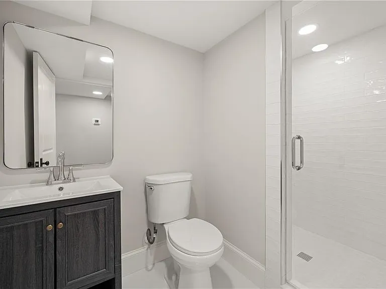 1785 Meadowdale Ave NE — Photo 39