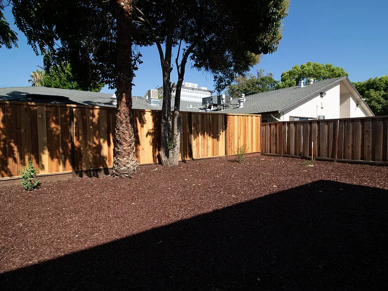 64 N 12th St — Photo 18