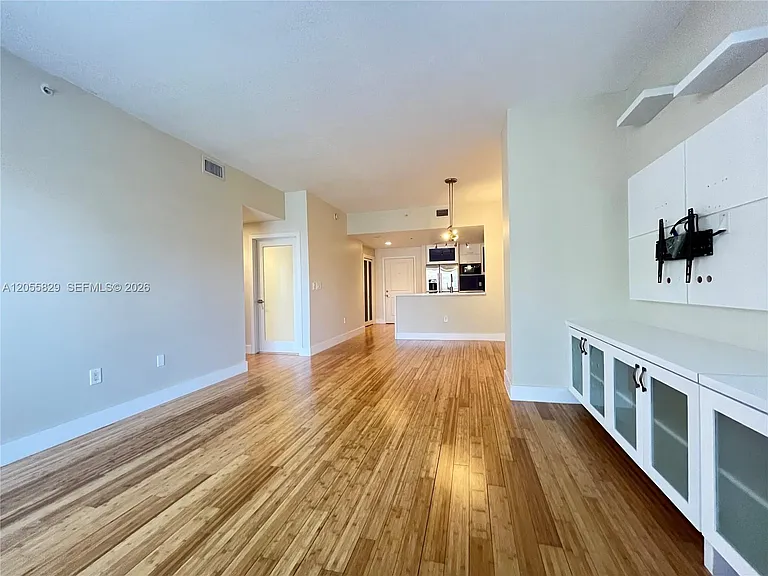 10 Aragon Ave #614 — Photo 11