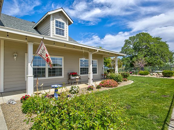 4th image of 1985 White Rock Road