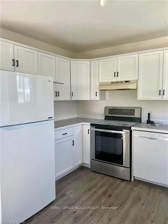 5 bed, $2,550 — Photo 3