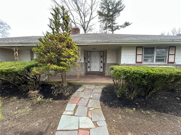 197 Delaware Avenue, Freeport, NY 11520
