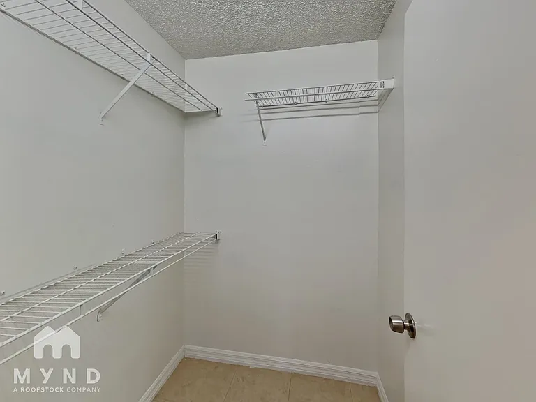10547 Cherry Oak Cir — Photo 16