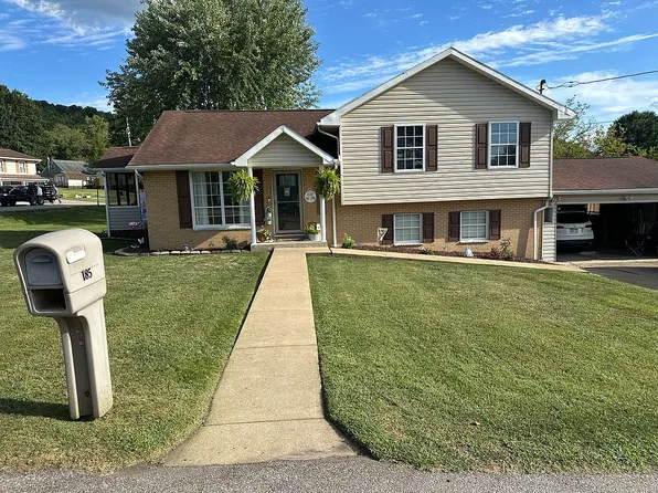 185 Paddock Green Dr, New Martinsville, WV 26155
