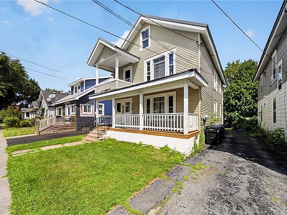 3rd image of 620 Helen St #22