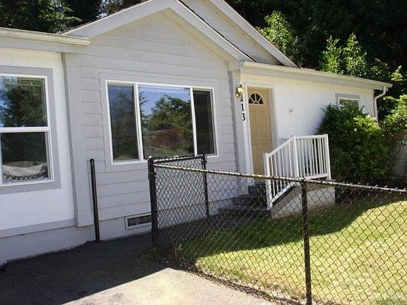 2nd image of 113 NW 205th St