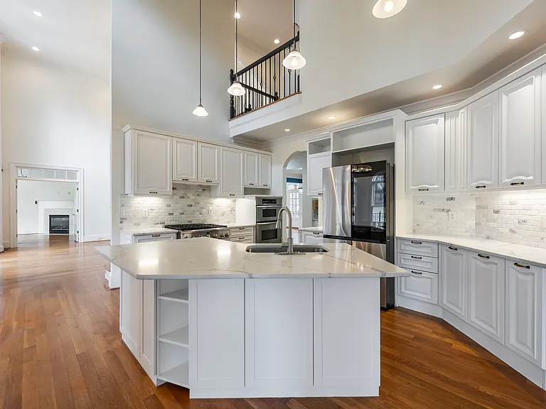 2373 Bronze Oak Ln — Photo 12