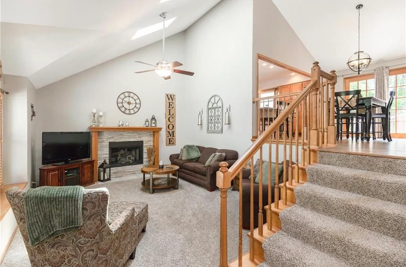 4 bed, 1882 sqft, $2,650 — Photo 4