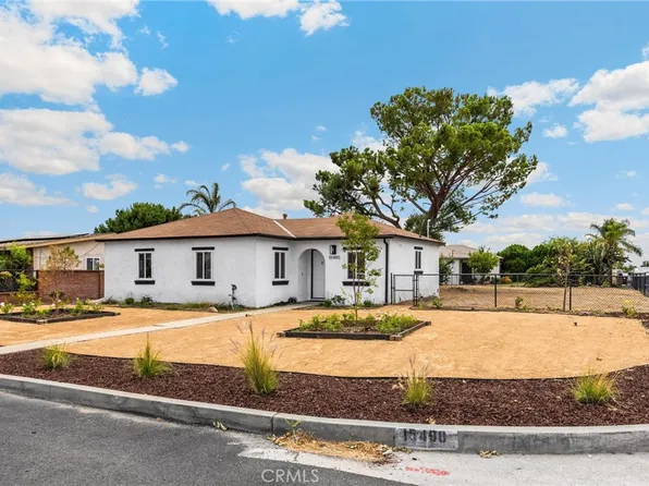 15490 Pine Ave, Fontana, CA 92335