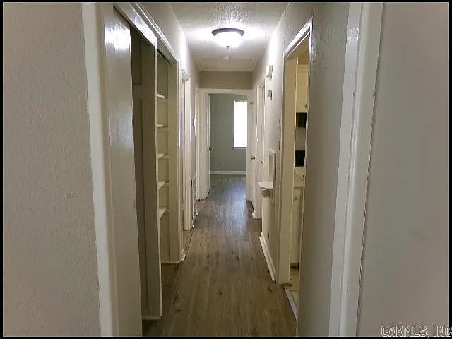 40 Barbara Dr — Photo 10