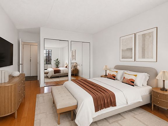 5th image of 300 Rector Pl APT 9L
