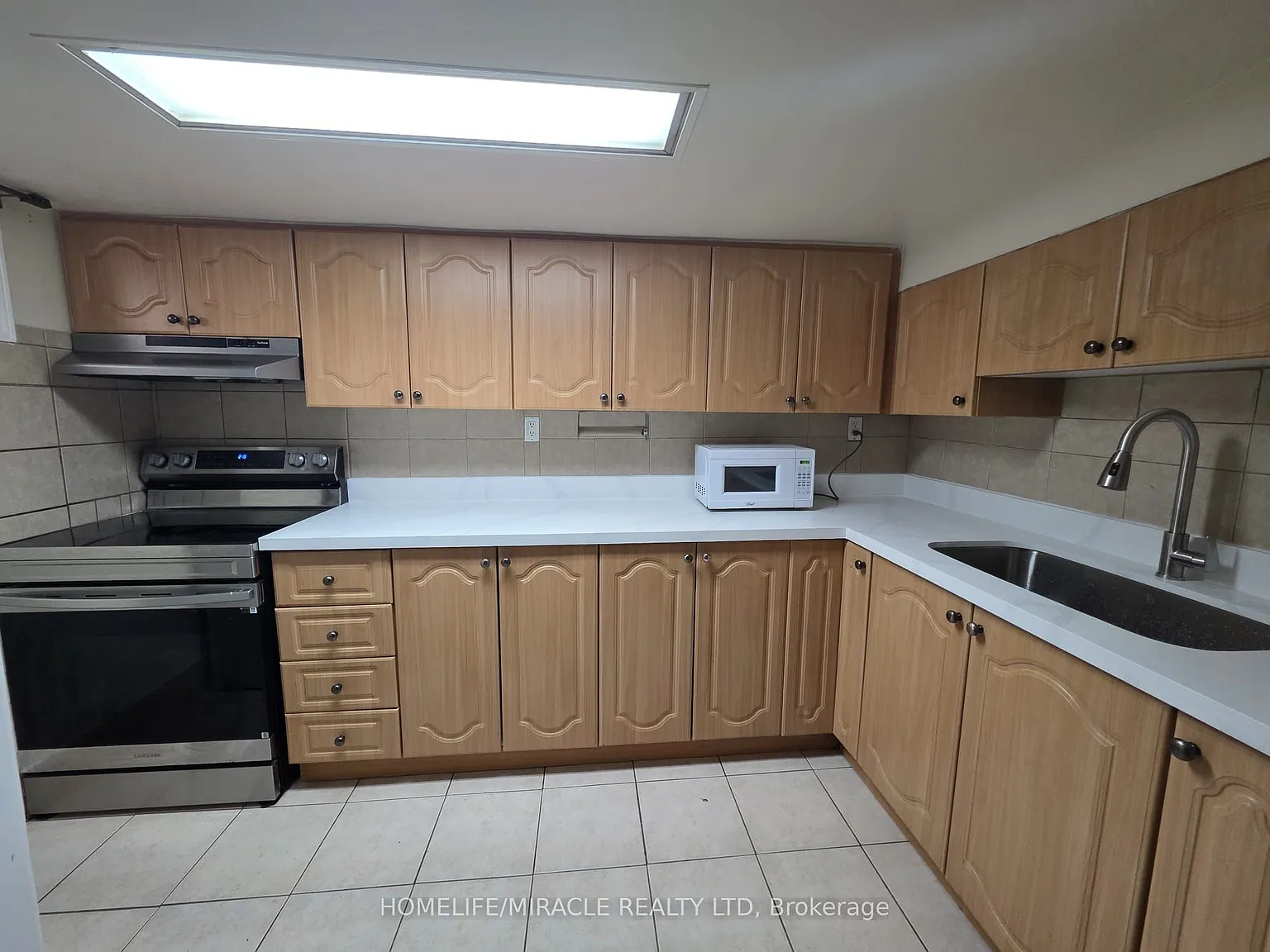 1 bed, $1,300 — Photo 1